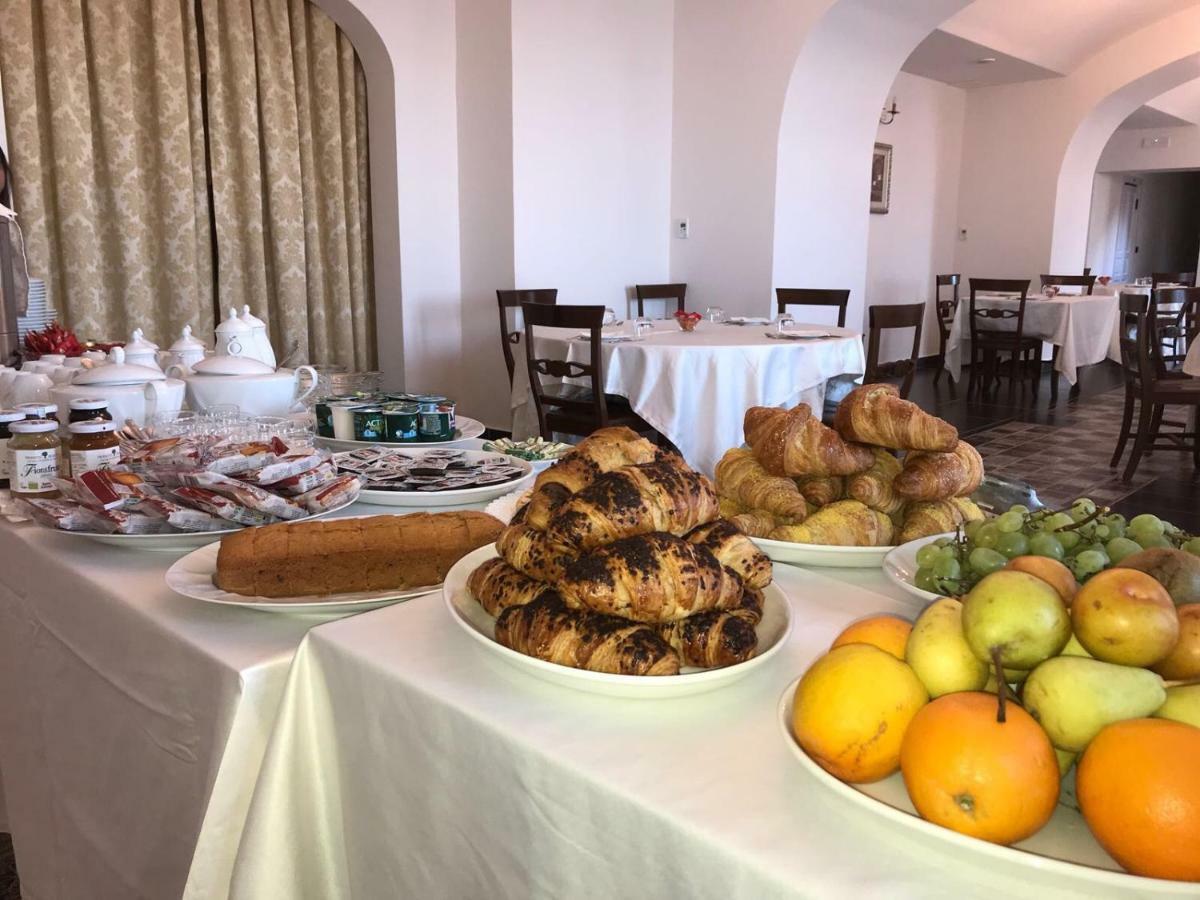 Palazzo Cestari Hotel Montesano sulla Marcellana Ngoại thất bức ảnh